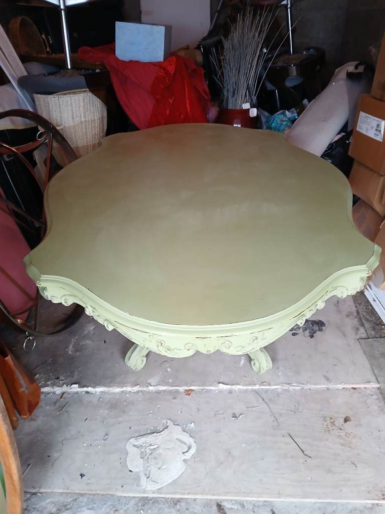 Antique french style dinning table