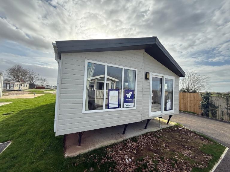 Static Caravan/ twin unit lodge Willerby Clearwater 40x20 - Free UK Delivery. 