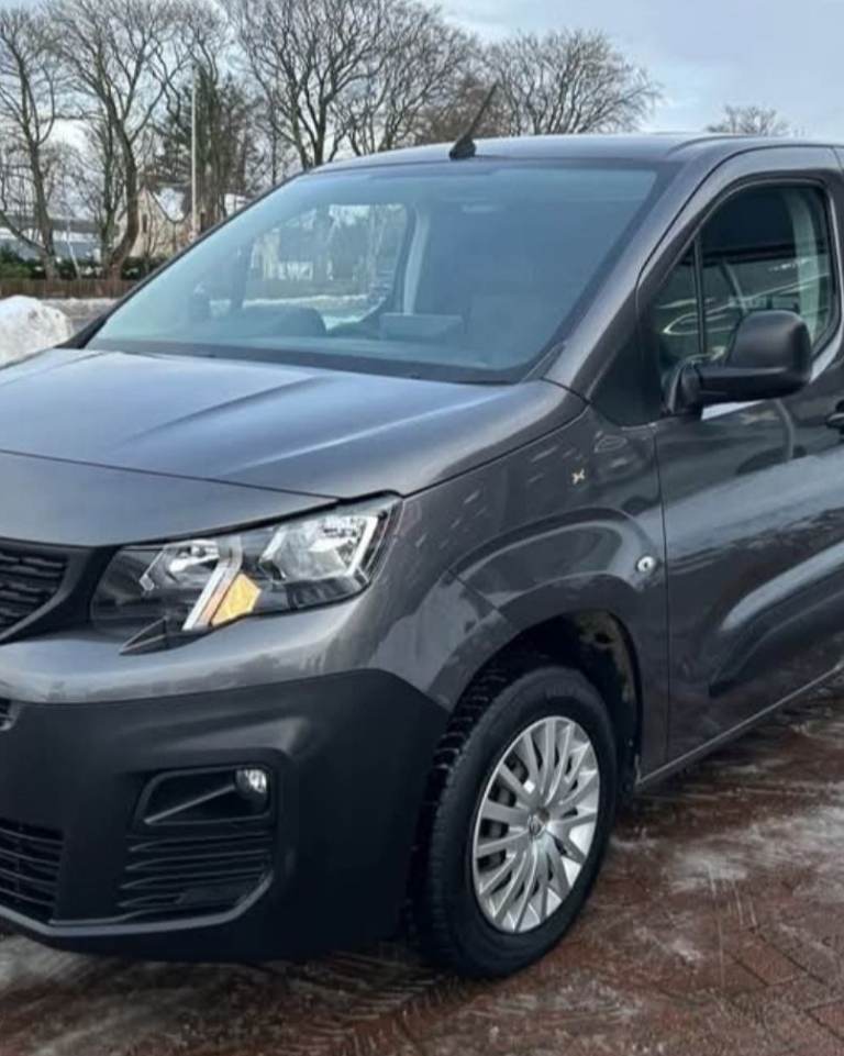 NO VAT - IMMACULATE ULEZ VAN...