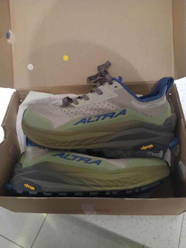 image for Mens altra trainers size uk 9