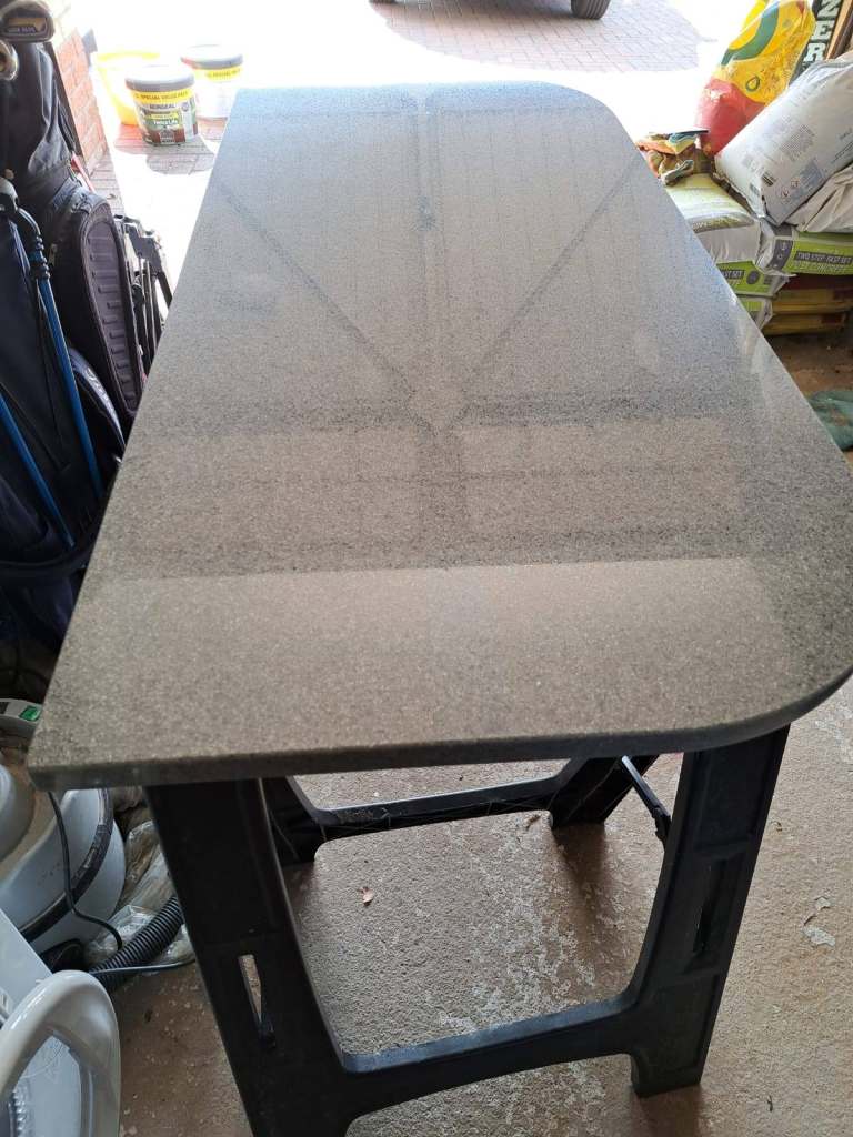 RARE CURVED LIGHT GREY SPARKLE QUARTZ KITCHEN WORKTOP  -  QUICK SALE  - £99 ONLY