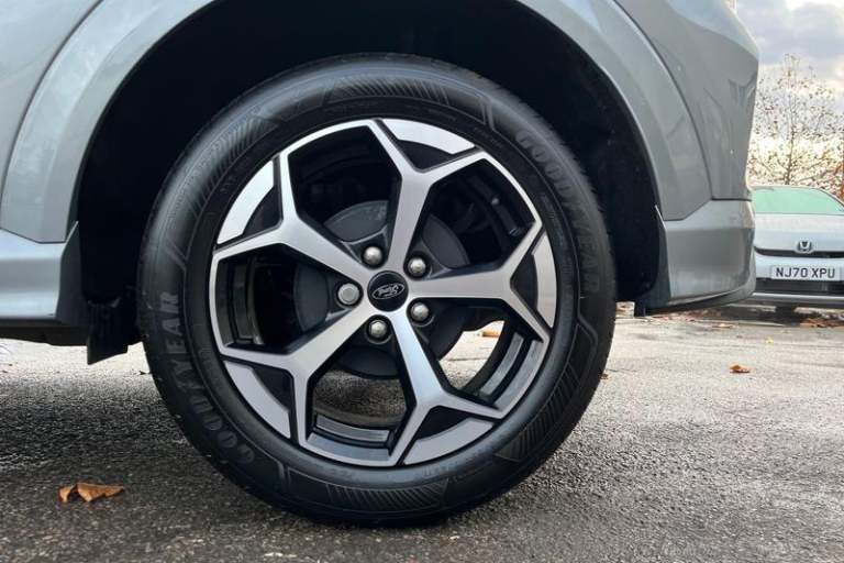 2025 Ford Puma 1.0L EcoBoost 125ps Hybrid mHEV ST-Line 5dr Automatic Automatic HATCHBACK Petrol A...