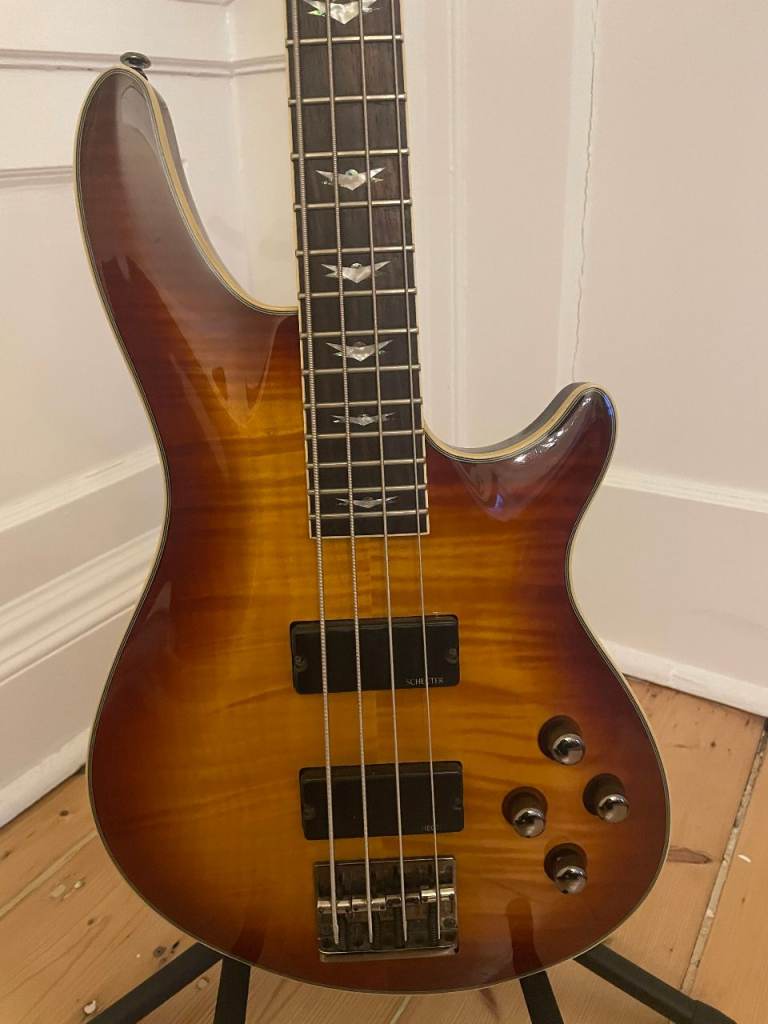 Schecter Omen Extreme-4 Bass