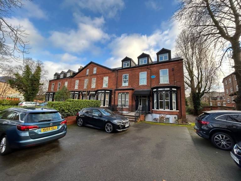 1 Bed Apartment To Let 