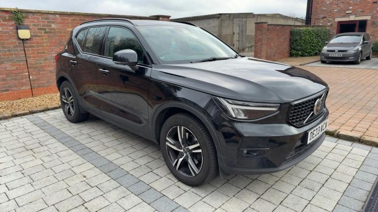 2023 Volvo XC40 2.0 B3P Plus Dark 5dr Auto ESTATE PETROL Automatic