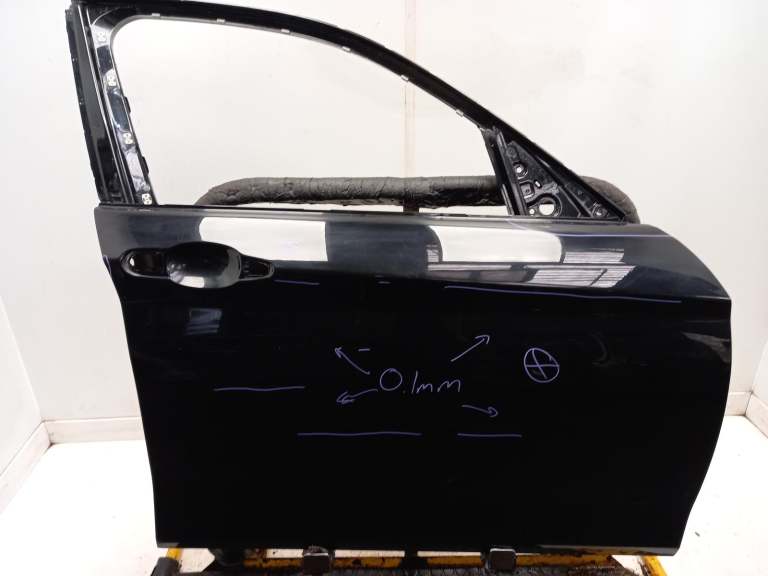 Bmw 1 Series Right Front Door O/S 2011-2019 Black Sapphire Metallic (475) 5 Doo
