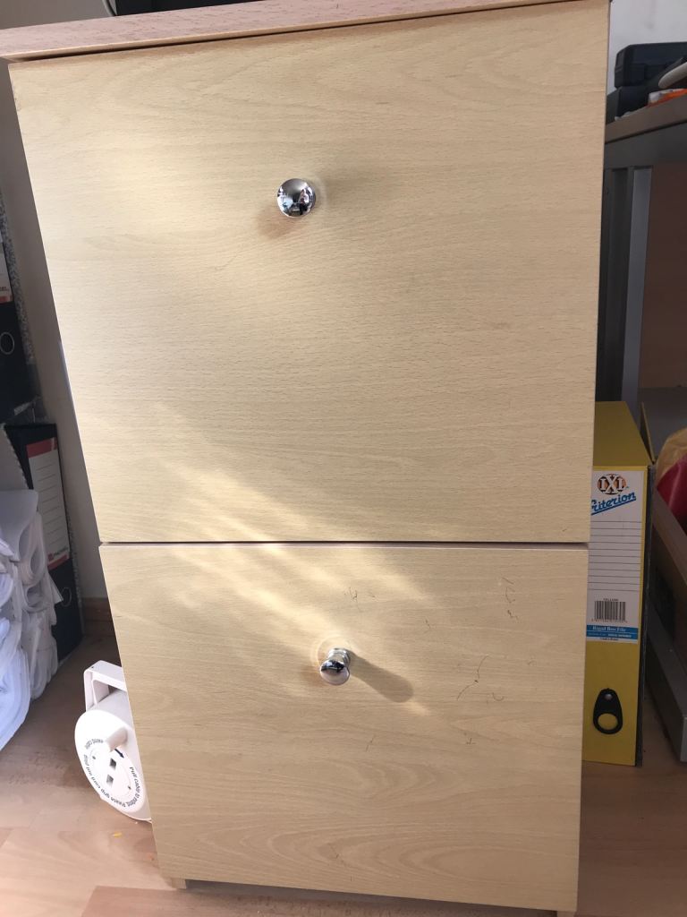 Filing cabinet 