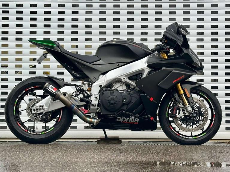 2019 Aprilia RSV 4 1100 FACTORY 1.1 RSV 4 1100 Factory Unlisted Petrol Automatic