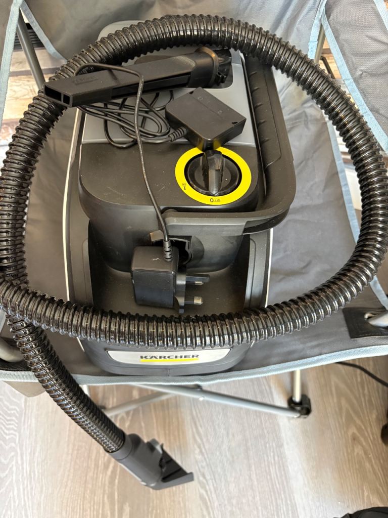 Karcher Spot cleaner SE 3 18 compact 