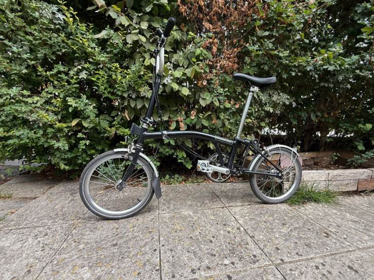 Brompton Folding Bike (black)