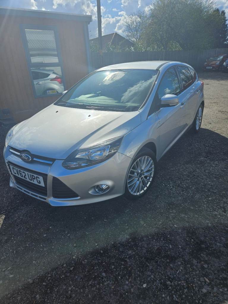 Ford, FOCUS, Hatchback, 2012, Manual, 1560 (cc), 5 doors