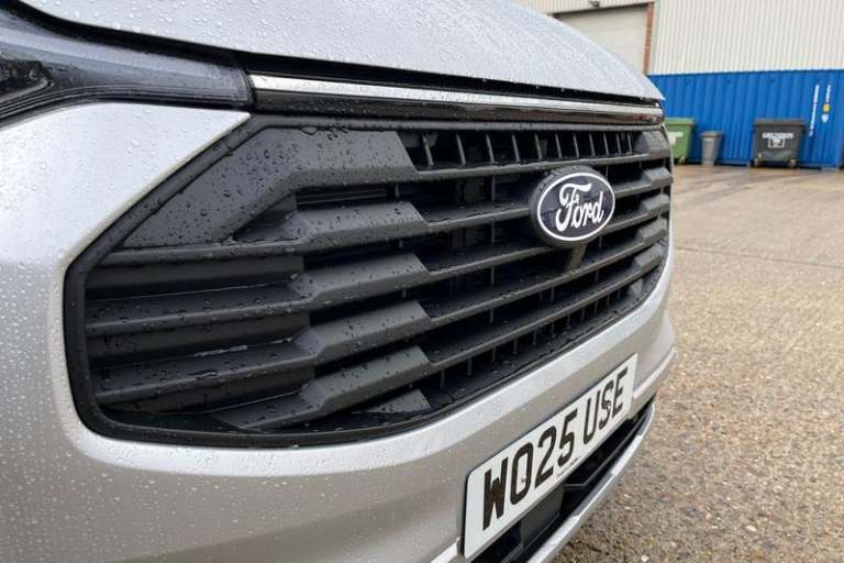 2025 Ford Transit Custom 2.5 PHEV 232ps H1 Double Cab Van Limited Auto PANEL VAN PETROL/ELECTRIC ...