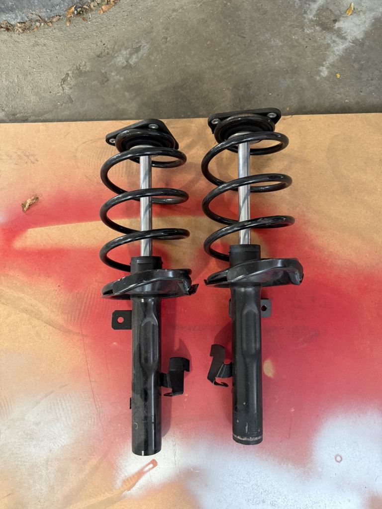 Front shock and springs ford c max 2008 petrol 