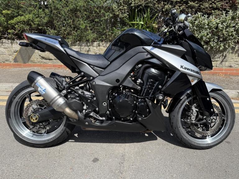 KAWASAKI Z1000 2010