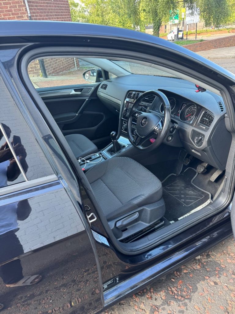 Volkswagen, GOLF, Hatchback, 2017, Manual, 1598 (cc), 5 doors