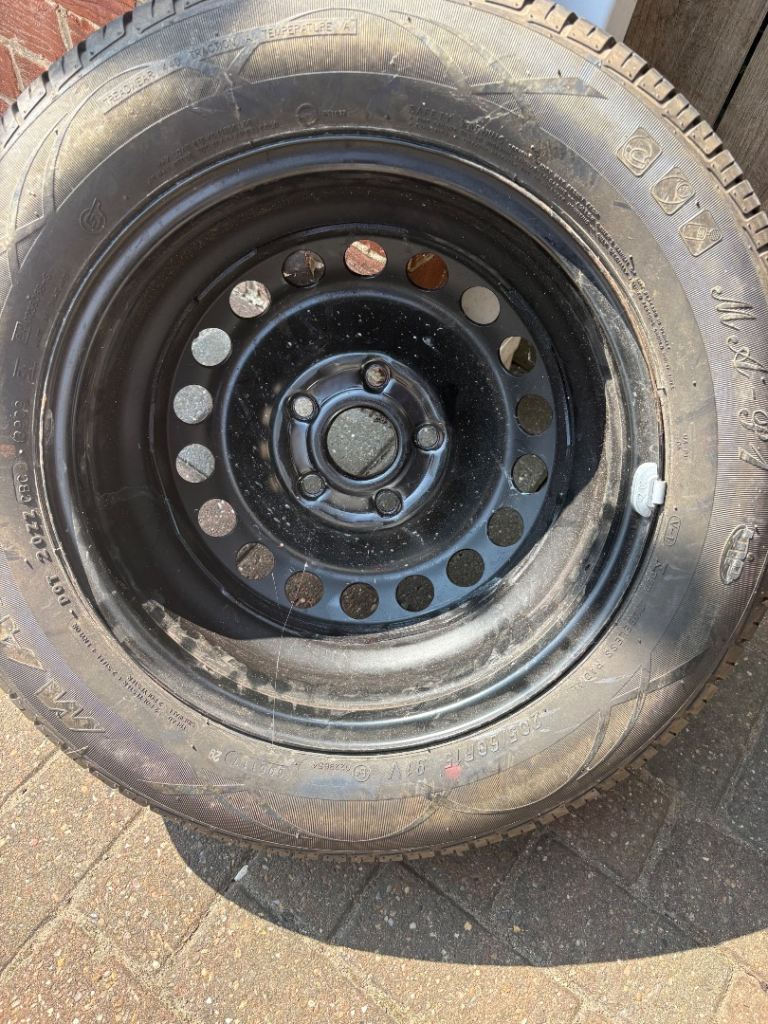 Spare wheel and tyre for Skoda octaviour