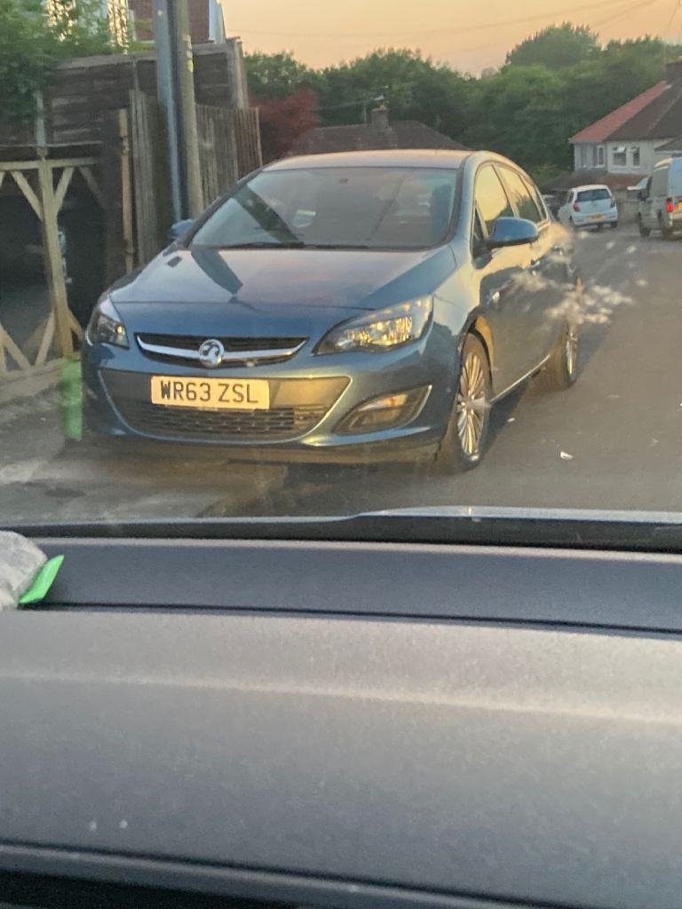 Vauxhall, ASTRA, Hatchback, 2013, Manual, 1686 (cc), 5 doors