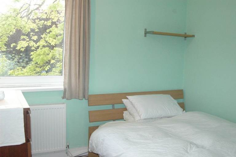 A lovely room in Chiswick - W4