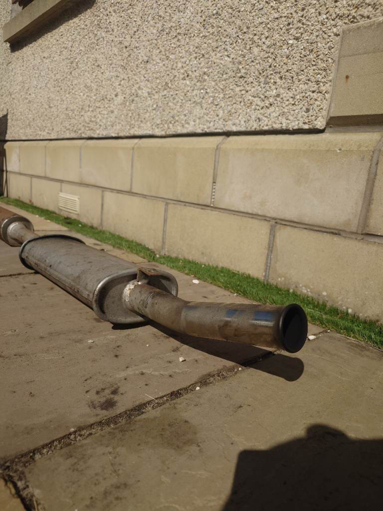 Classic mini centre exhaust
