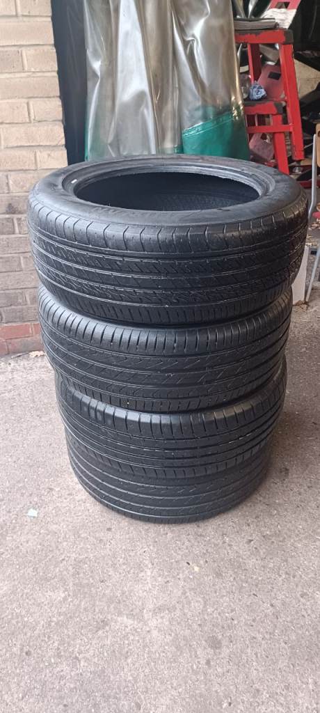 Car tyres 215/55/R17