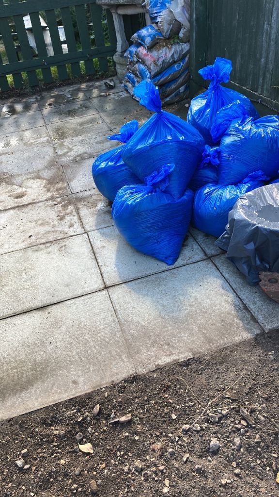 Quantity of Top Soil - Bagged up
