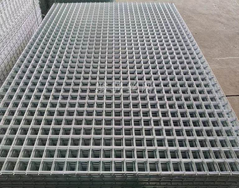 Multipurpose Galvanised Welded Wire Panel for Fencing, Pet Cages and Garden Decoration!