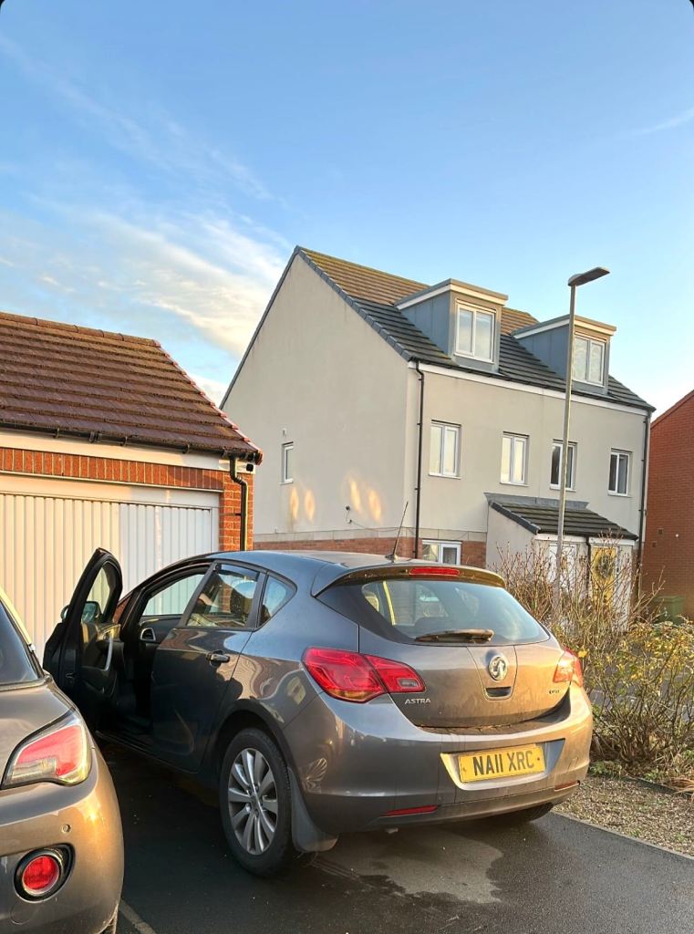 Vauxhall, ASTRA, Hatchback, 2011, Manual, 1686 (cc), 5 doors