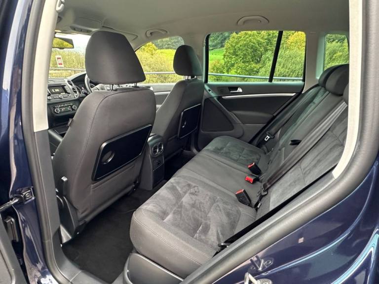 2014 Volkswagen Tiguan 2.0 TDI BlueMotion Tech Match SUV 5dr Diesel Manual 2WD Euro 5 (s/s) (140 ...