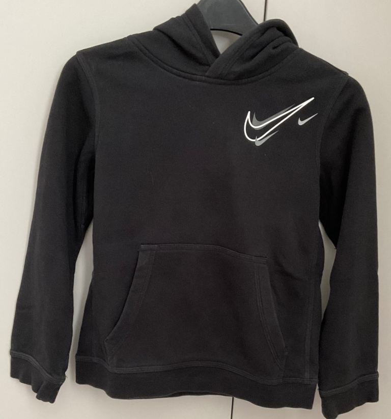 Nike Kids Black Hoodi Size 128-137cms