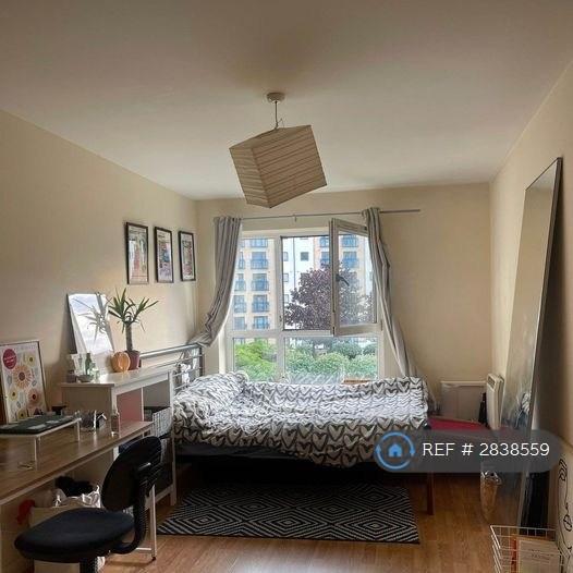 1 bedroom in Windmill House, London, E14 (#2838559)