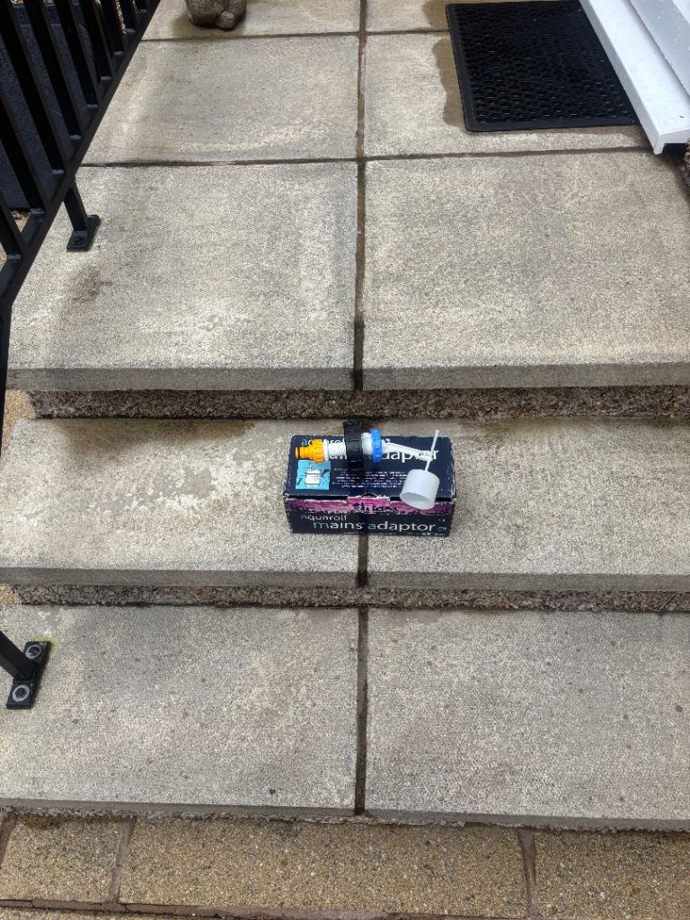 Aqua Roll mains adaptor