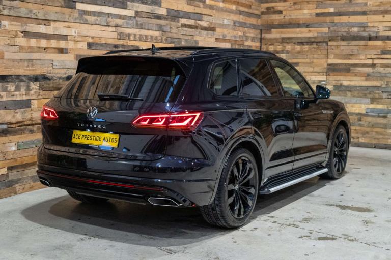 2021 Volkswagen Touareg 3.0 Touareg V6 Black Edition TDI Auto 4WD 5dr SUV Diesel Automatic