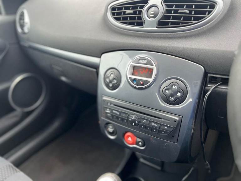  Renault Clio 2.0 16V RenaultSport 200 3dr Petrol