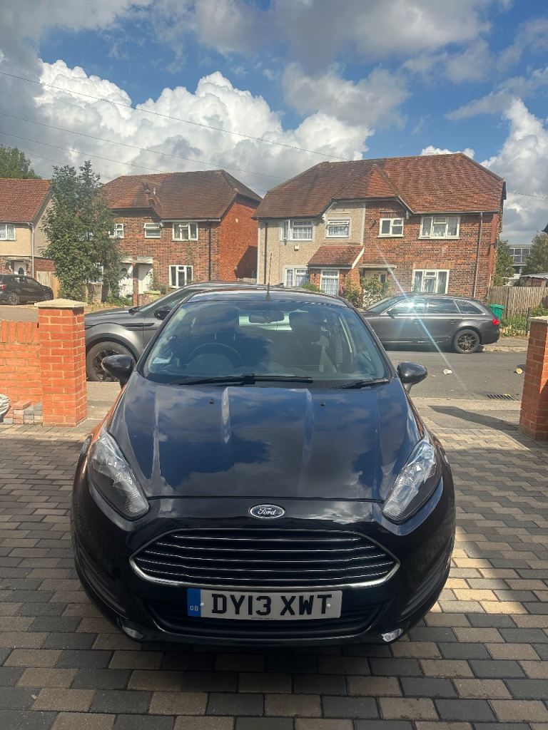 Ford, FIESTA, Hatchback, 2013, Manual, 1241 (cc), 5 doors