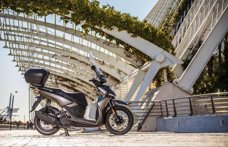 Voge SR16 2025  125cc Scooter