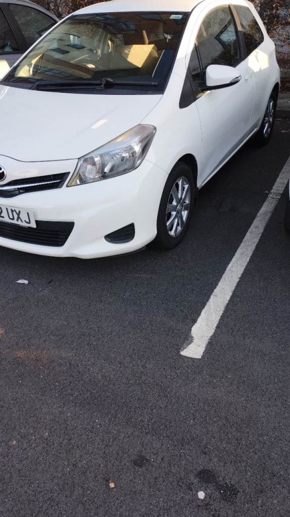 Toyota, YARIS, Hatchback, 2012, Manual, 1329 (cc), 3 doors