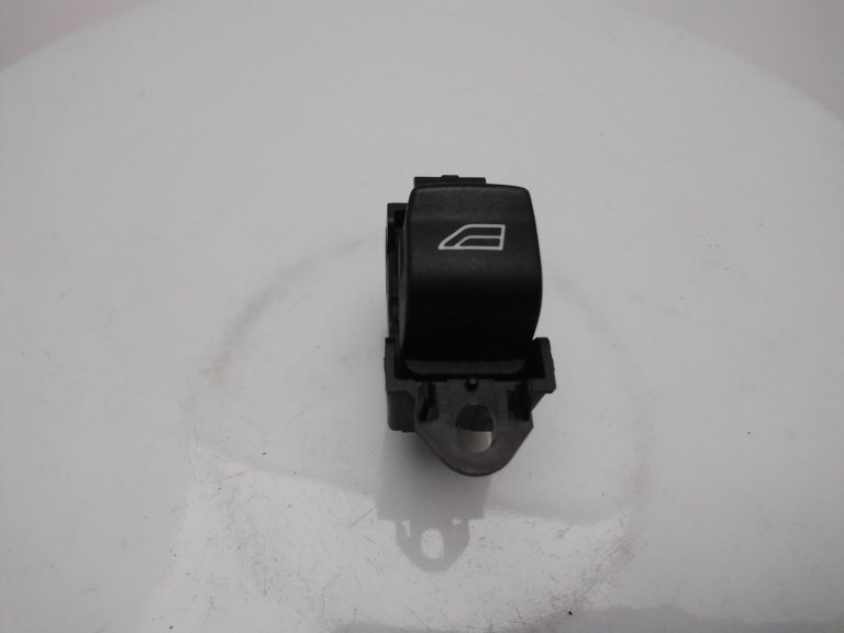 Volvo V50 Electric Window Switch 2004-2013 5 Door Estate 30658448