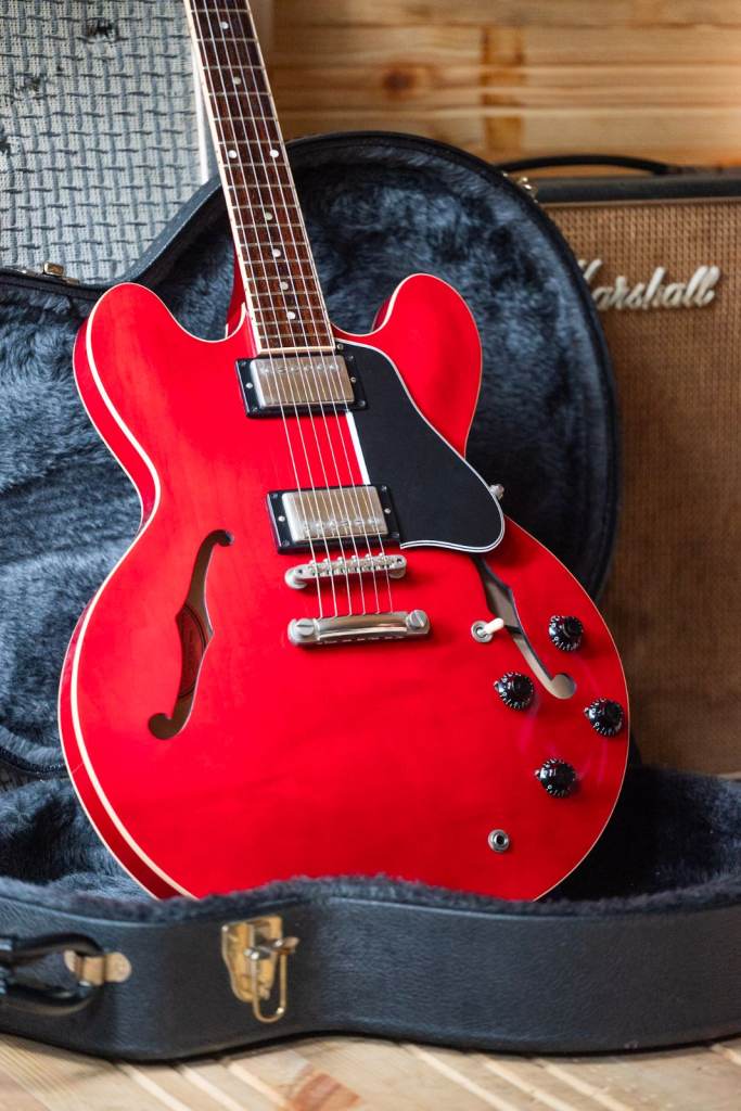 2006 Gibson USA ES 335 Dot in Cherry Red