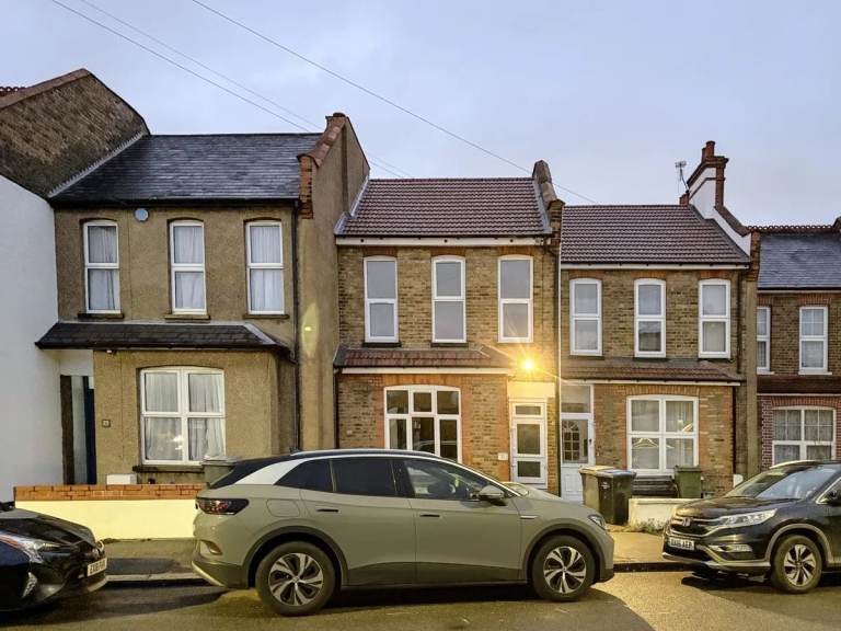 Delightful 3 bedroom family home on Priory Avenue, Wembley HA0 2SB