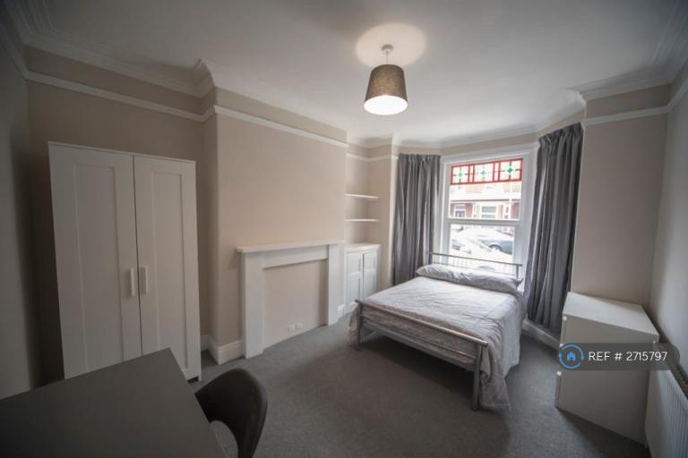 4 bedroom house in Deramore Street, Manchester, M14 (4 bed) (#2715797)