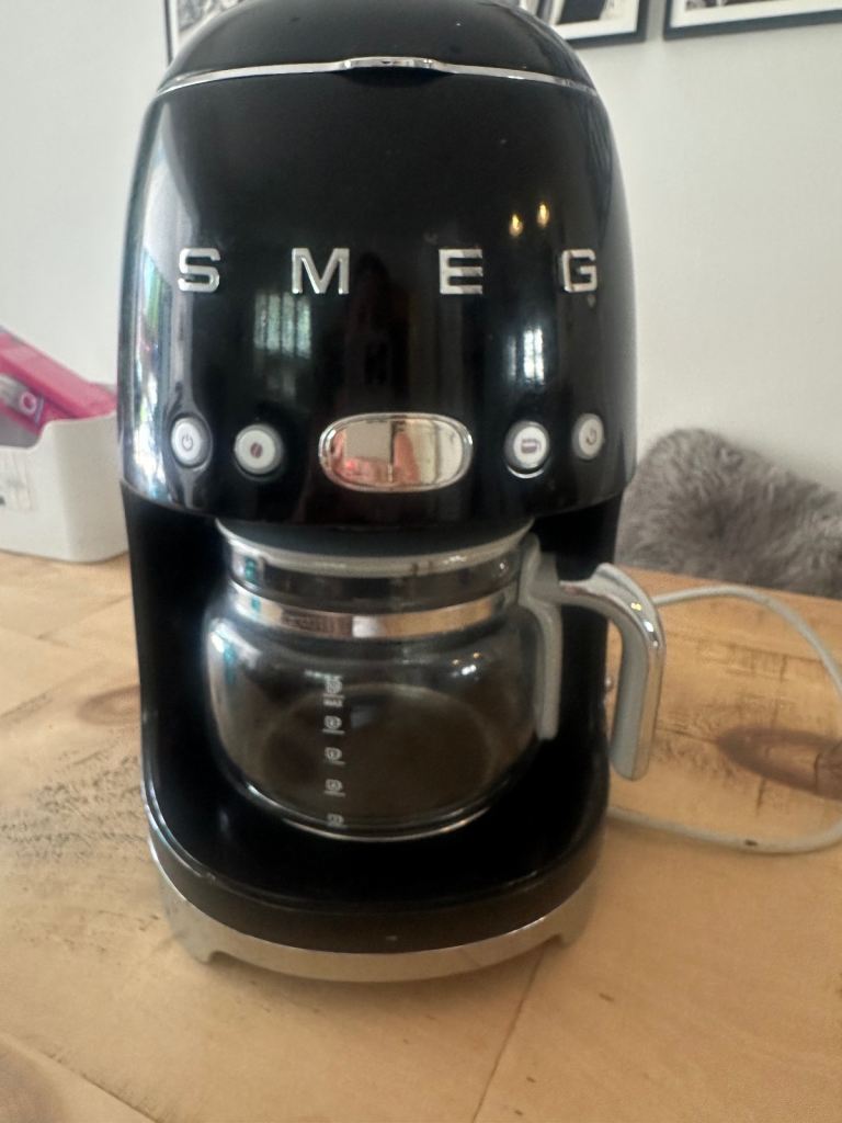 Black snag coffee machine