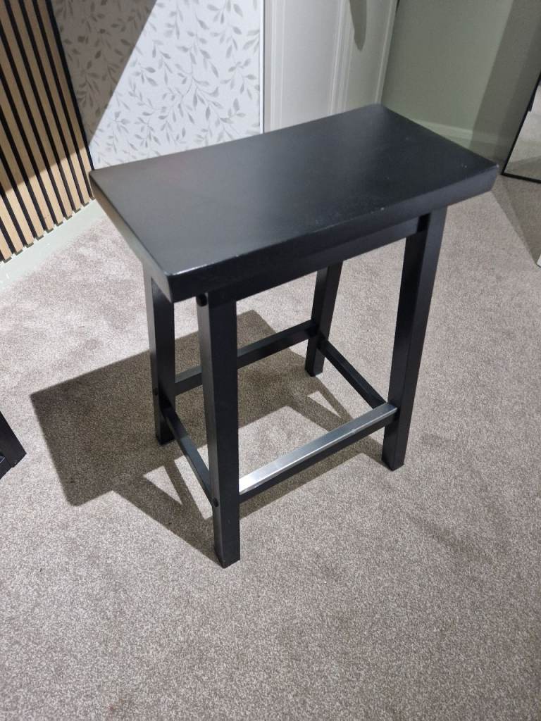 Solid Wood Kitchen Counter Short Bar Stool / Dining Chair, 61 cm Tall, Black