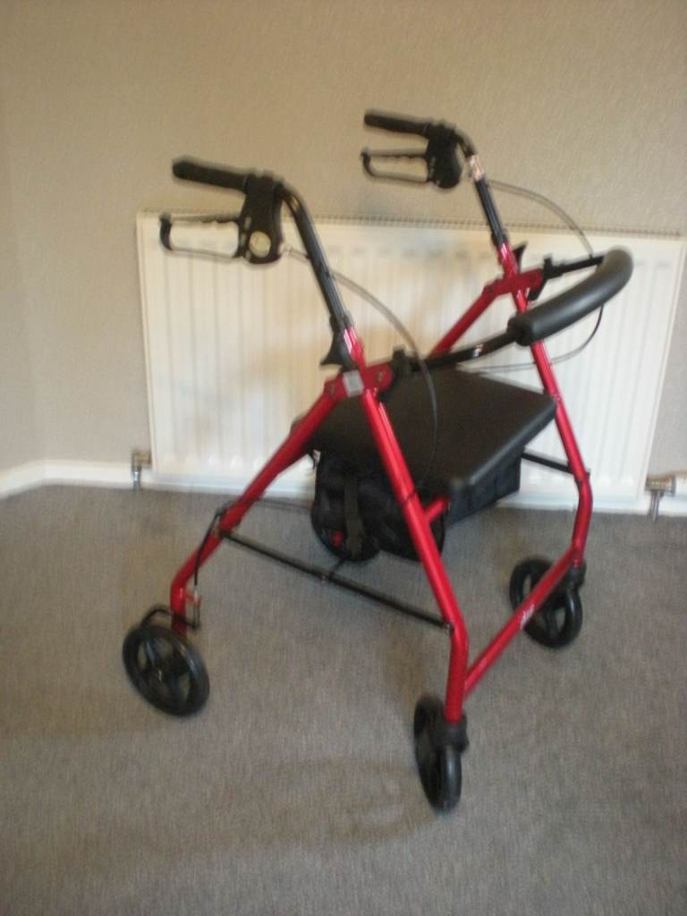 DRIVE MOBILITY 4 WHEELED WALKER ASSIST WITH SEAT AND STORAGE, FOLDS COMPACTLY