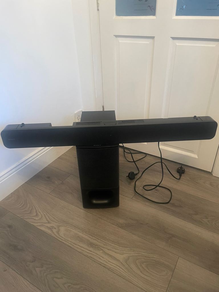 Sony Bluetooth 2.1 Sound Bar & Subwoofer Bluetooth excellent condition.