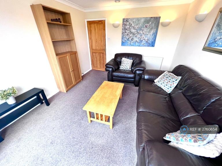 5 bedroom house in Tippett Close, Colchester, CO4 (5 bed) (#2760654)