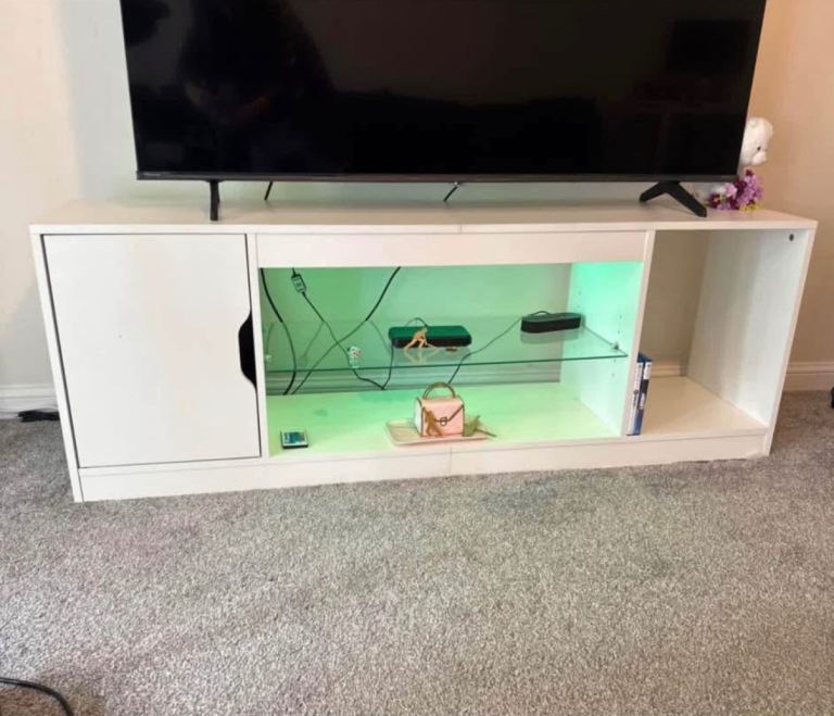 Great value for money! TV unit with LED lights and Storage 