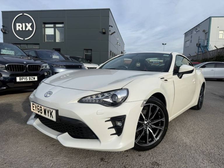 2018 Toyota GT86 2.0 Boxer D-4S Pro Coupe 2dr Petrol Manual Euro 6 (200 ps) 2 FORMER KEEPERS Coup...