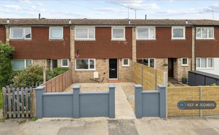 3 bedroom house in Leacroft Sunningdale, Ascot, SL5 (3 bed) (#3024655)