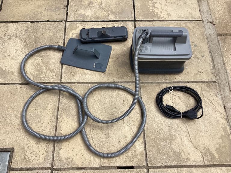 Wallpaper / floor steamer 