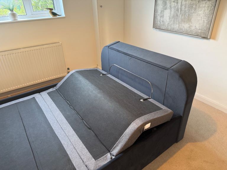 Zero gravity bed with tv